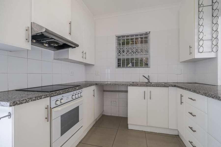 To Let 3 Bedroom Property for Rent in Summerstrand Eastern Cape